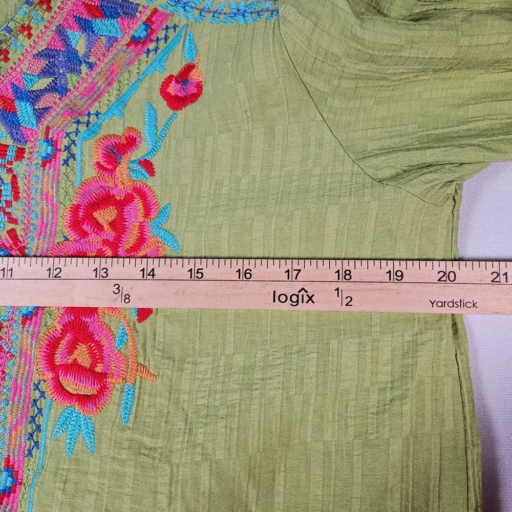 Calessa Top Womens L Green Embroidered 3/4 Sleeve Boho Peasant Festival Vacation